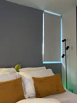 santiago 01 online show from March 20, 9:18 pm