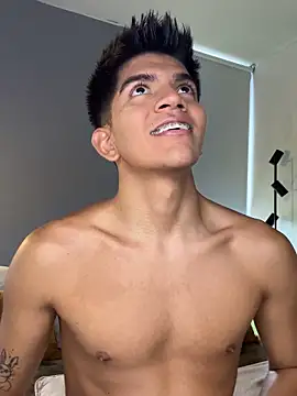 santiago 01 online show from December 13, 9:32 pm