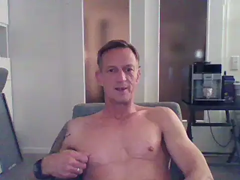 Snapshot of dirks71 chatting on March 1, 6:11 pm dirks71 online show from March 1, 6:11 pm