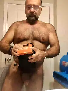 chainjulious online show from December 4, 7:34 pm