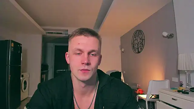 Samuel Andrew online show from October 14, 6:09 am