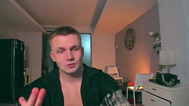 Samuel Andrew online show from October 29, 6:49 am