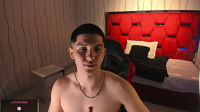 Brat  online show from March 6, 10:18 pm