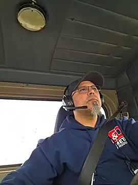 KrazyLegz online show from March 27, 5:36 pm