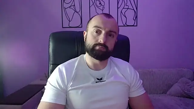 brindlefly6969 online show from January 9, 2:11 pm