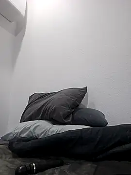 Iliketocooksquirt25 online show from March 7, 5:16 am