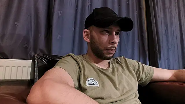 henryaxe online show from December 24, 1:17 pm