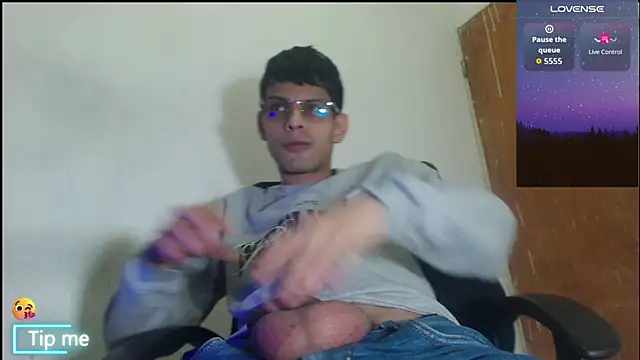 GrayHornyX online show from April 18, 8:20 pm