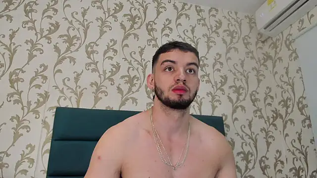 Michael magno online show from December 12, 6:42 pm