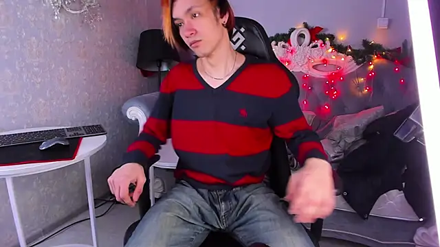 CalvinOwens online show from January 17, 3:45 am