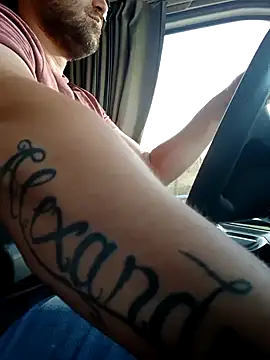 manuelymanuela online show from November 22, 2:05 pm