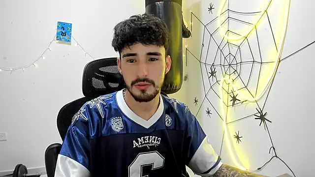 DmitriSanders online show from January 14, 2:27 am