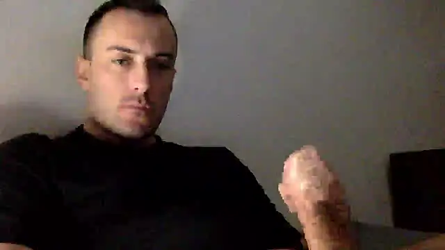 Snapshot of mainnrd chatting on October 4, 4:17 am mainnrd online show from October 4, 4:17 am