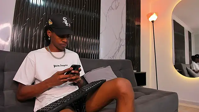 BRYXXXON1 online show from December 5, 3:17 pm