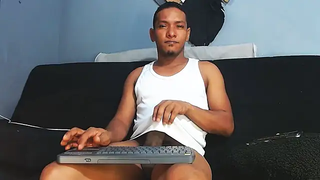 Grandeygruesa1 online show from April 9, 3:48 am