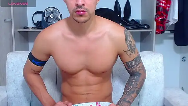 Tristan-bm online show from November 5, 12:07 pm