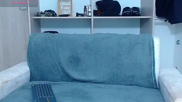 Tristan-bm online show from September 18, 1:57 pm