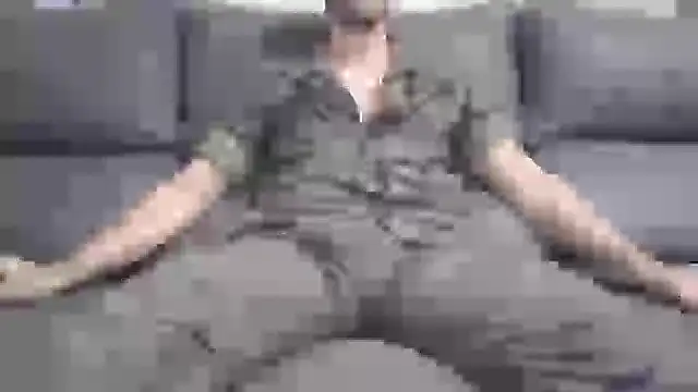 militar guapo online show from September 17, 6:31 pm