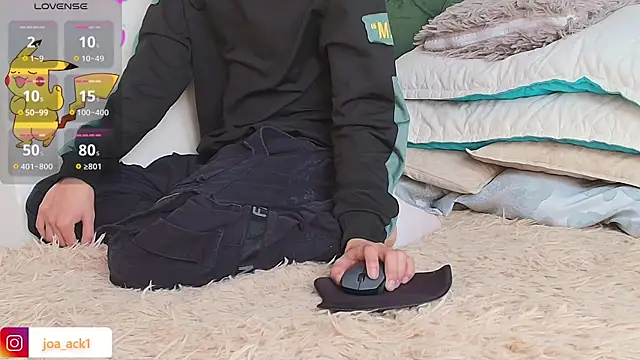 Levii Ackermann online show from January 16, 3:02 pm