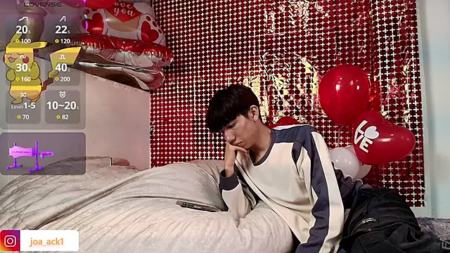 Levii Ackermann online show from February 11, 10:18 pm