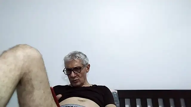 BIGUNCUTHARDCOCK online show from February 25, 9:10 am