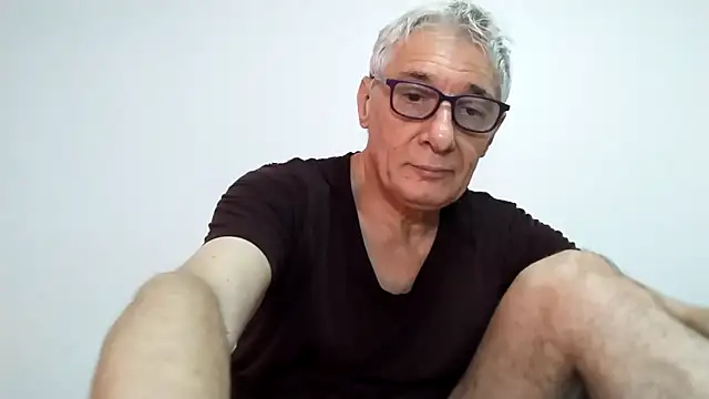 BIGUNCUTHARDCOCK online show from April 5, 1:57 am