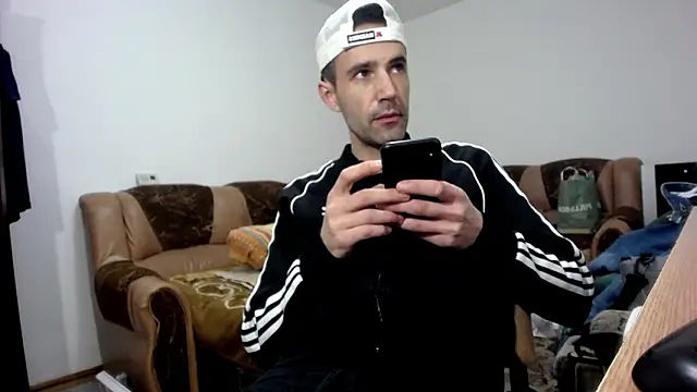 I like older menn online show from February 11, 10:31 am