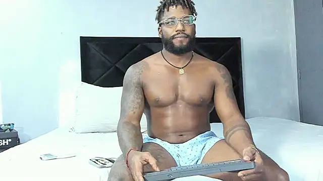 Dancelwashington online show from February 8, 8:42 pm