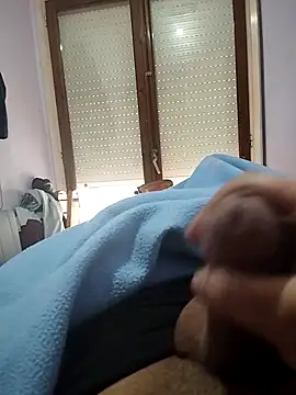 Snapshot of Cristib chatting on January 19, 1:33 pm Cristib online show from January 19, 1:33 pm