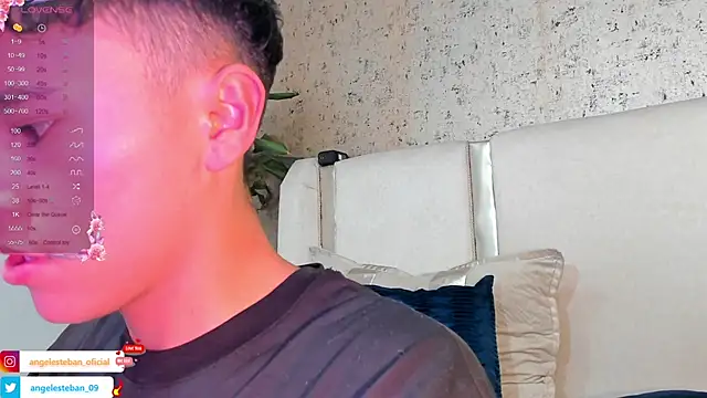 Snapshot of Angel_esteban_fx chatting on March 15, 3:51 am Angel esteban fx online show from March 15, 3:51 am