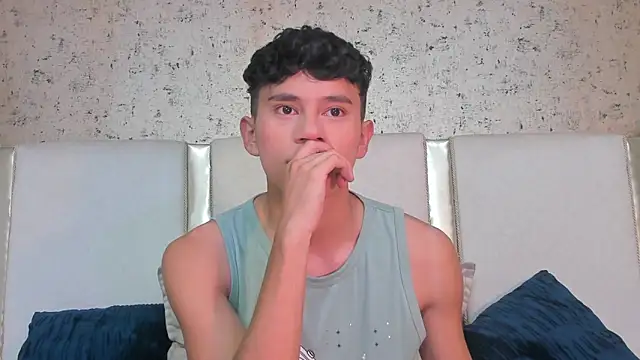 Snapshot of Angel_esteban_fx chatting on March 18, 3:45 am Angel esteban fx online show from March 18, 3:45 am