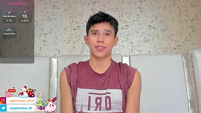 Snapshot of Angel_esteban_fx chatting on December 17, 3:39 am Angel esteban fx online show from December 17, 3:39 am