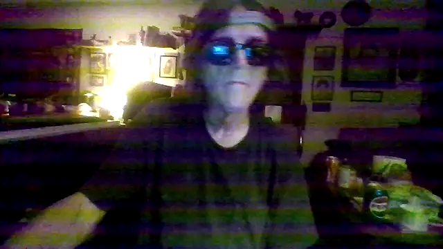 22Sub22 online show from June 25, 5:34 am