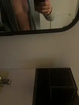 Guitccch online show from November 4, 9:05 pm