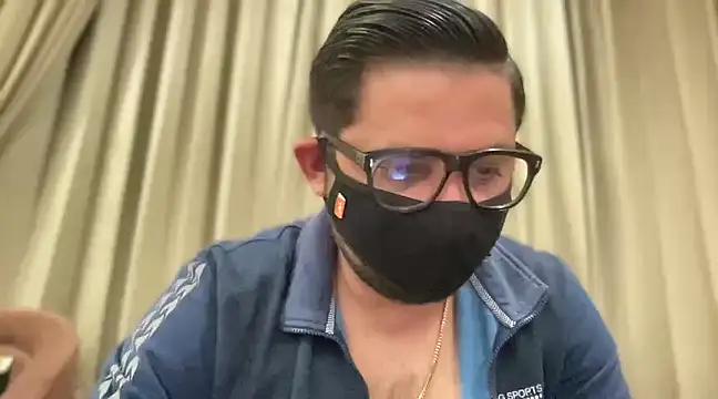 Snapshot of slavekinky001 chatting on February 5, 8:04 pm slavekinky001 online show from February 5, 8:04 pm