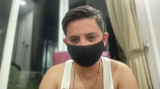 Snapshot of slavekinky001 chatting on February 25, 8:51 pm slavekinky001 online show from February 25, 8:51 pm