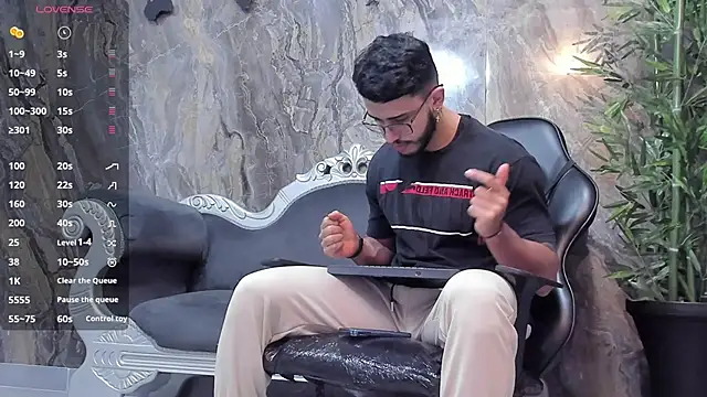 Liam Kleiin online show from January 7, 11:33 am