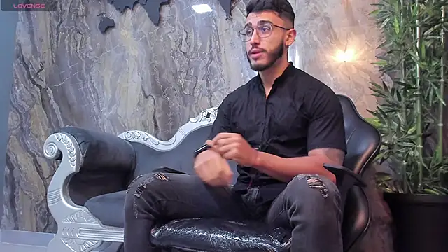 Liam Kleiin online show from March 8, 11:33 am