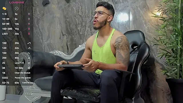 Liam Kleiin online show from December 28, 11:30 am