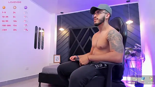 Liam Kleiin online show from October 4, 12:10 pm