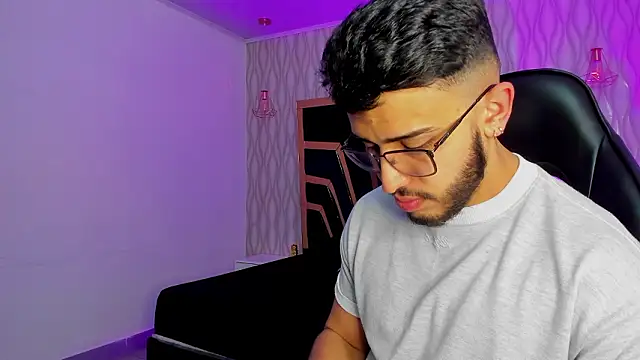 Liam Kleiin online show from February 17, 11:20 am