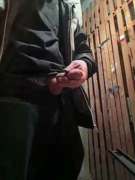 czruz online show from February 12, 8:06 am