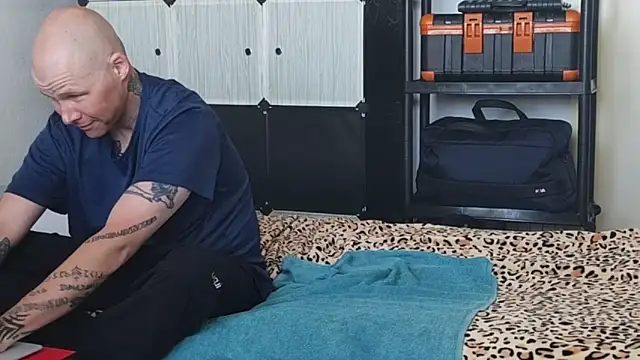 gaywolf426 online show from May 30, 9:42 am