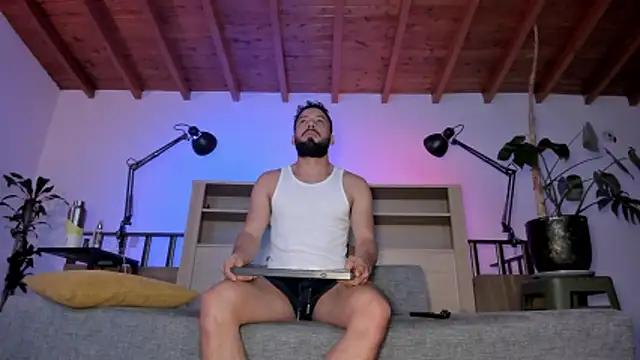 bruno woods online show from March 8, 12:08 am