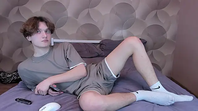 Ian Flor online show from March 9, 4:23 pm