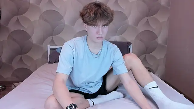 Ian Flor online show from January 11, 1:04 pm