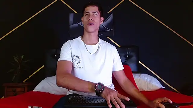 max padraig online show from March 17, 7:04 pm