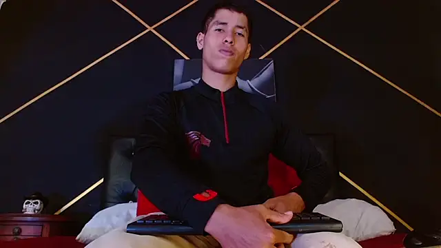 max padraig online show from March 8, 6:46 pm