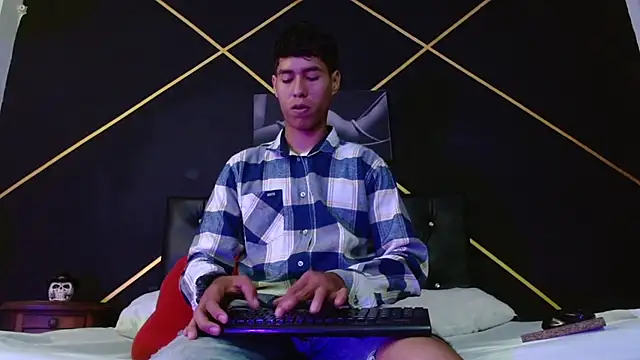 max padraig online show from December 14, 6:52 pm