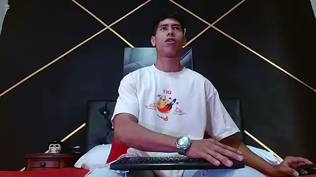 max padraig online show from December 26, 6:43 pm